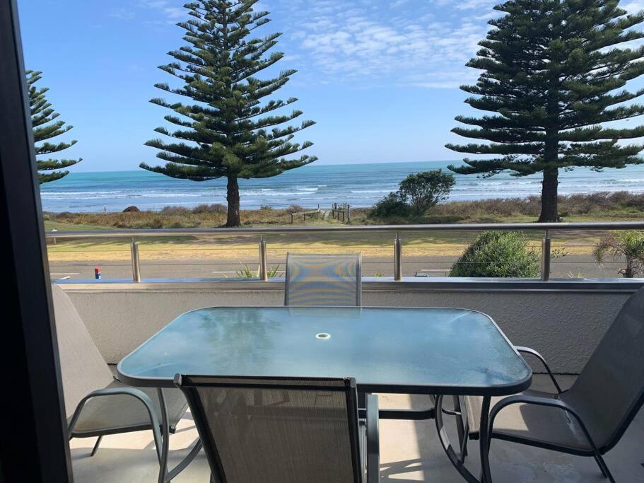 Beach Front Apartment Ohope Exterior photo